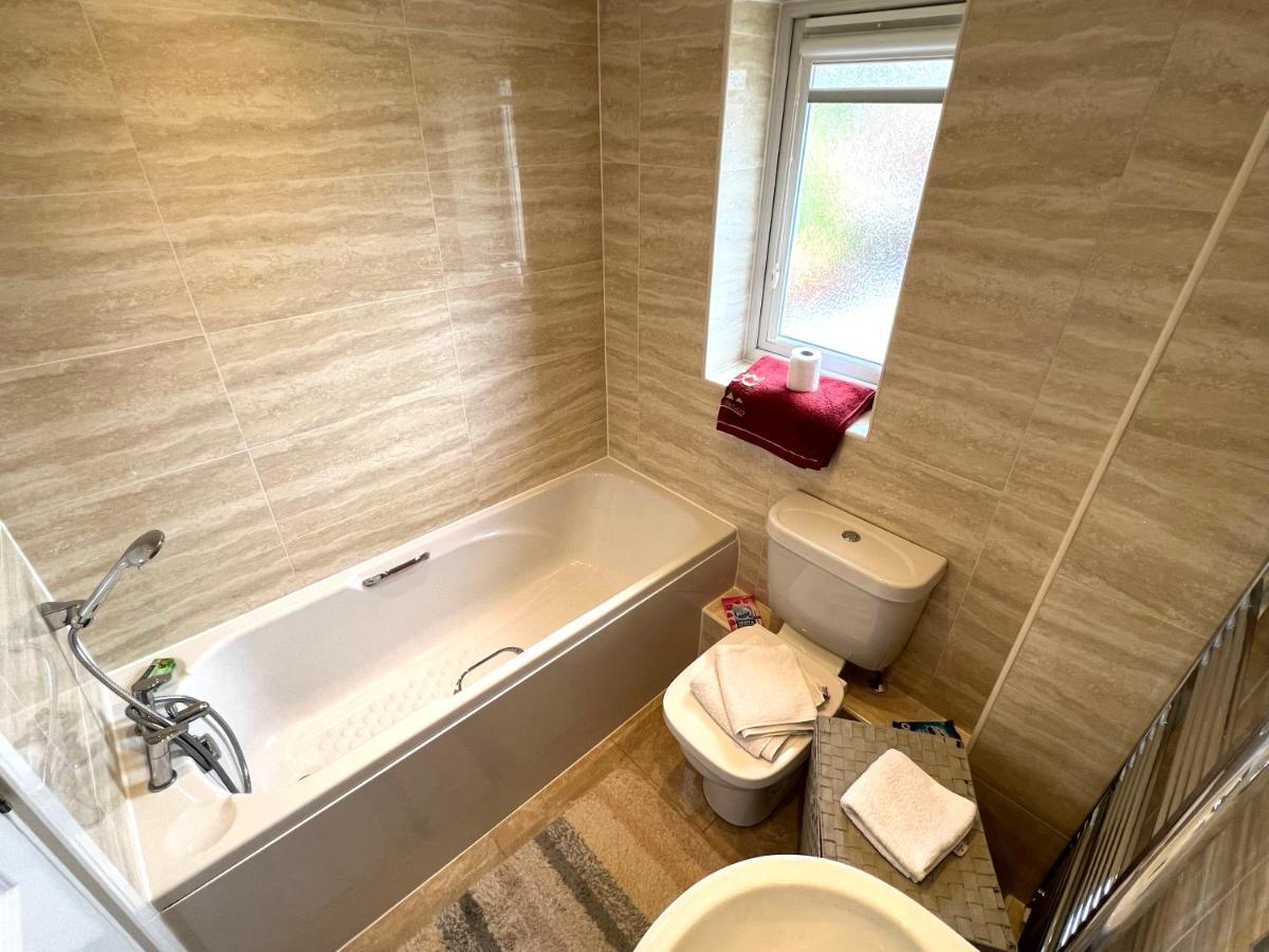 Simply Stunning 2 Bedroom Home With Parking Space Nottingham Extérieur photo