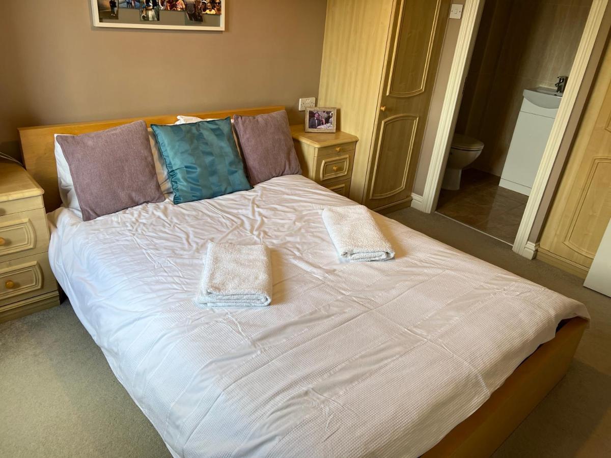 Simply Stunning 2 Bedroom Home With Parking Space Nottingham Extérieur photo